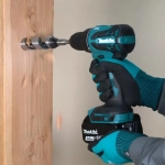 Дрель-шуруповерт Makita DDF490SFJ аккум. патрон:быстрозажимной (кейс в комплекте)