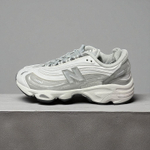 New Balance 1000 • Silver Reflective