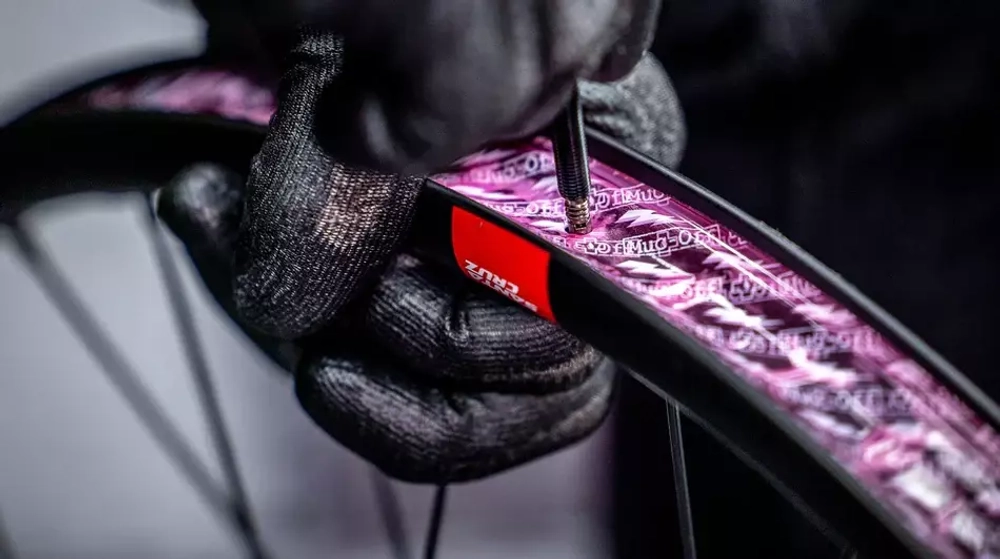 Комплект для бескамерной установки покрышек MUC-OFF Ultimate Tubless Kit Enduro/DH/Trail