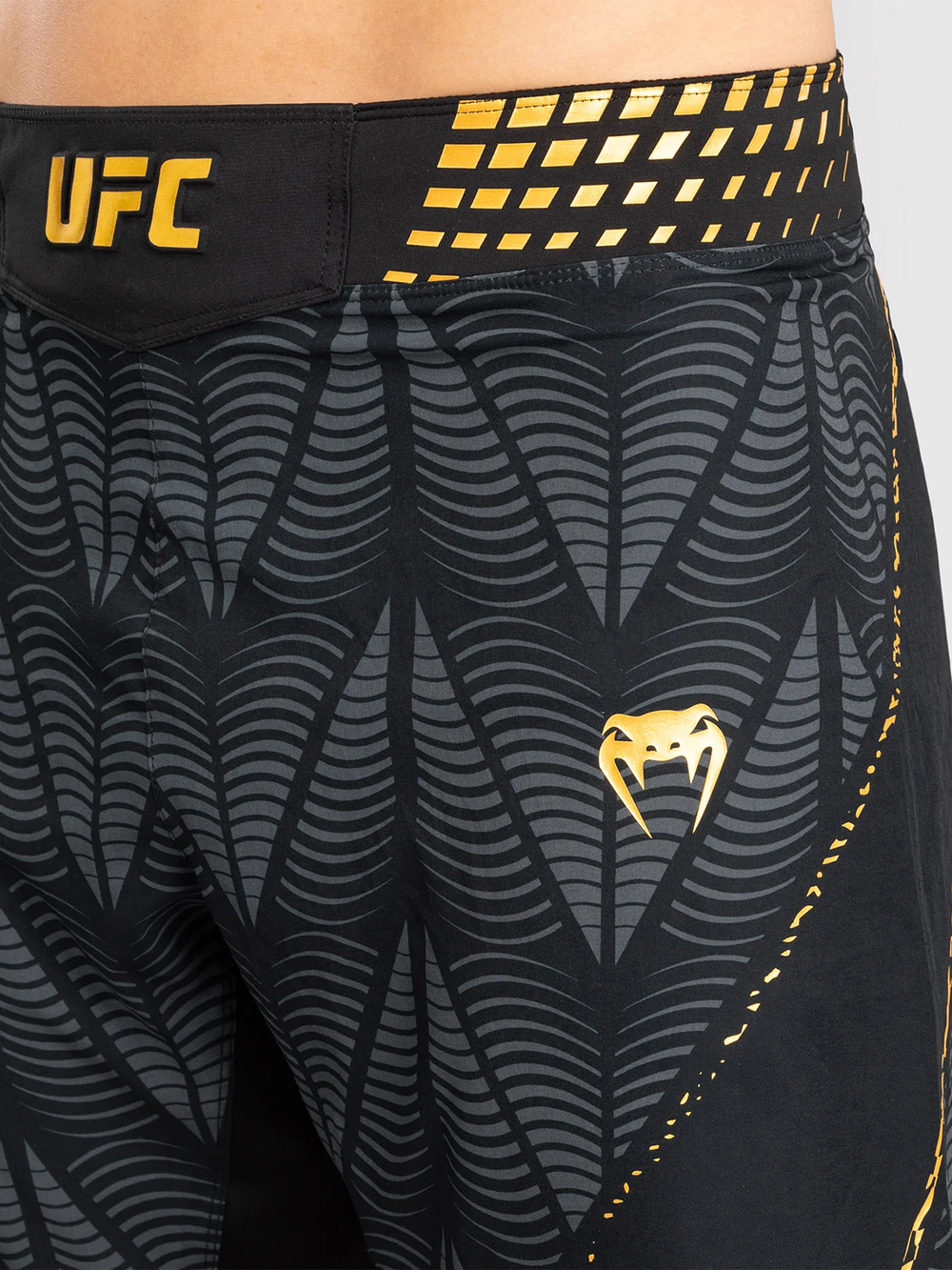 Шорты ММА Venum UFC Zenith Fight Night Long style Black/Gold
