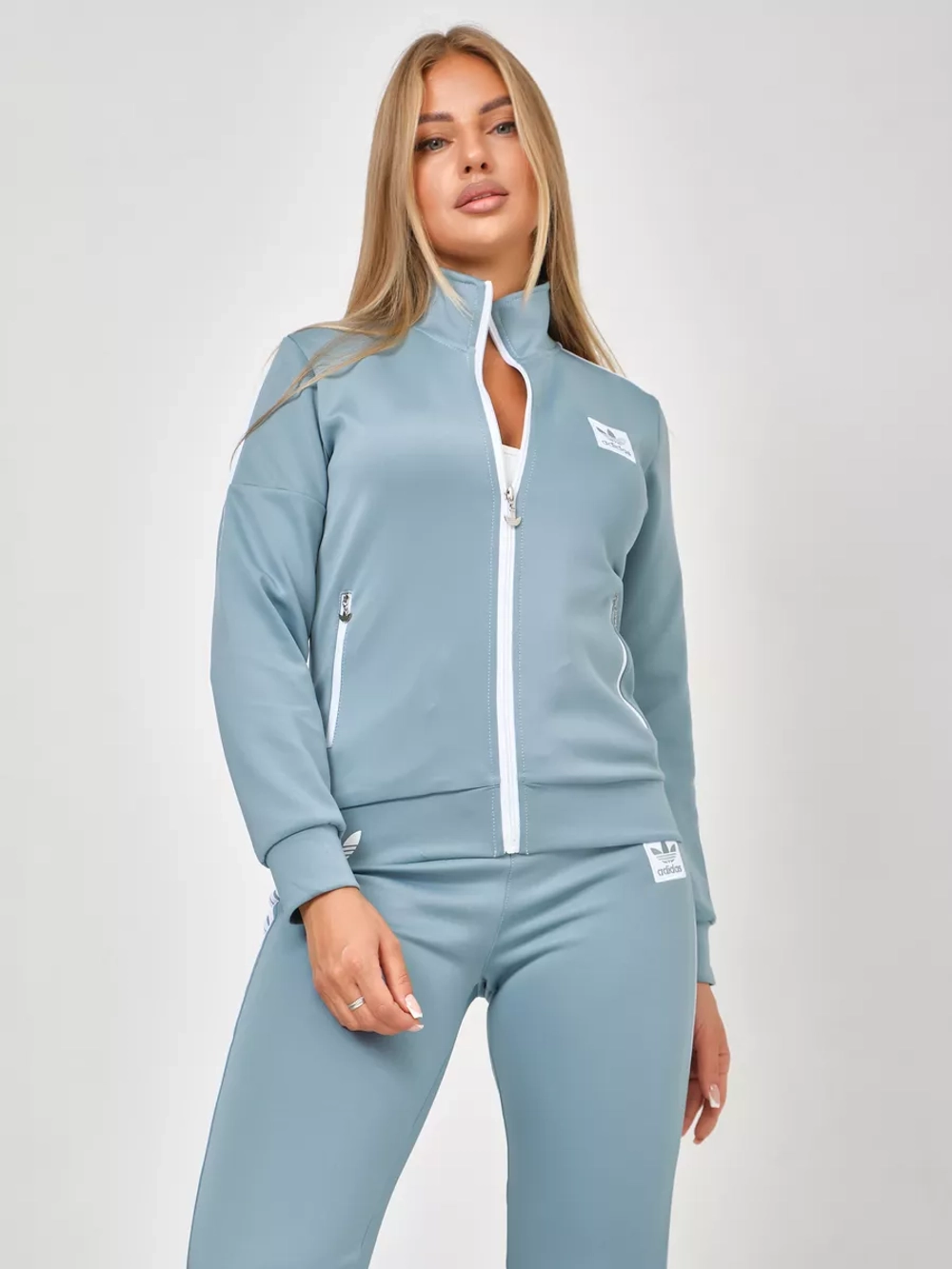 костюм спортивный на молнии Adidas с брюками и толстовка