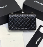 Сумка Chanel 2.55 Reissue чёрная из состаренной кожи премиум класса