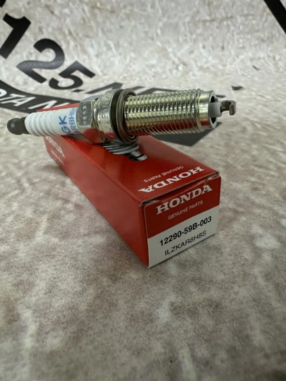 Свеча зажигания HONDA 1229059B003