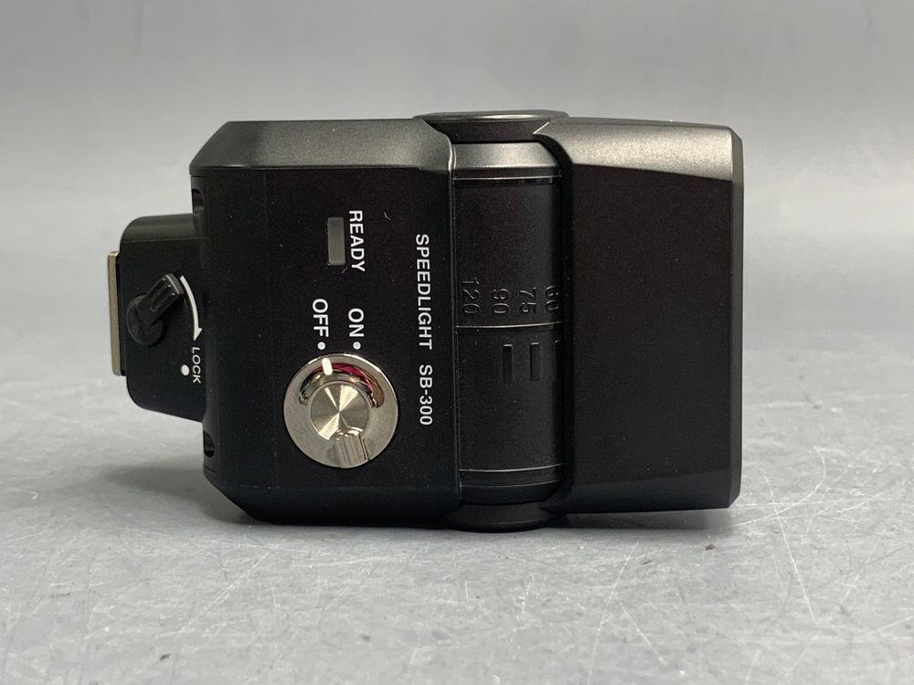 Nikon Speedlight SB-300