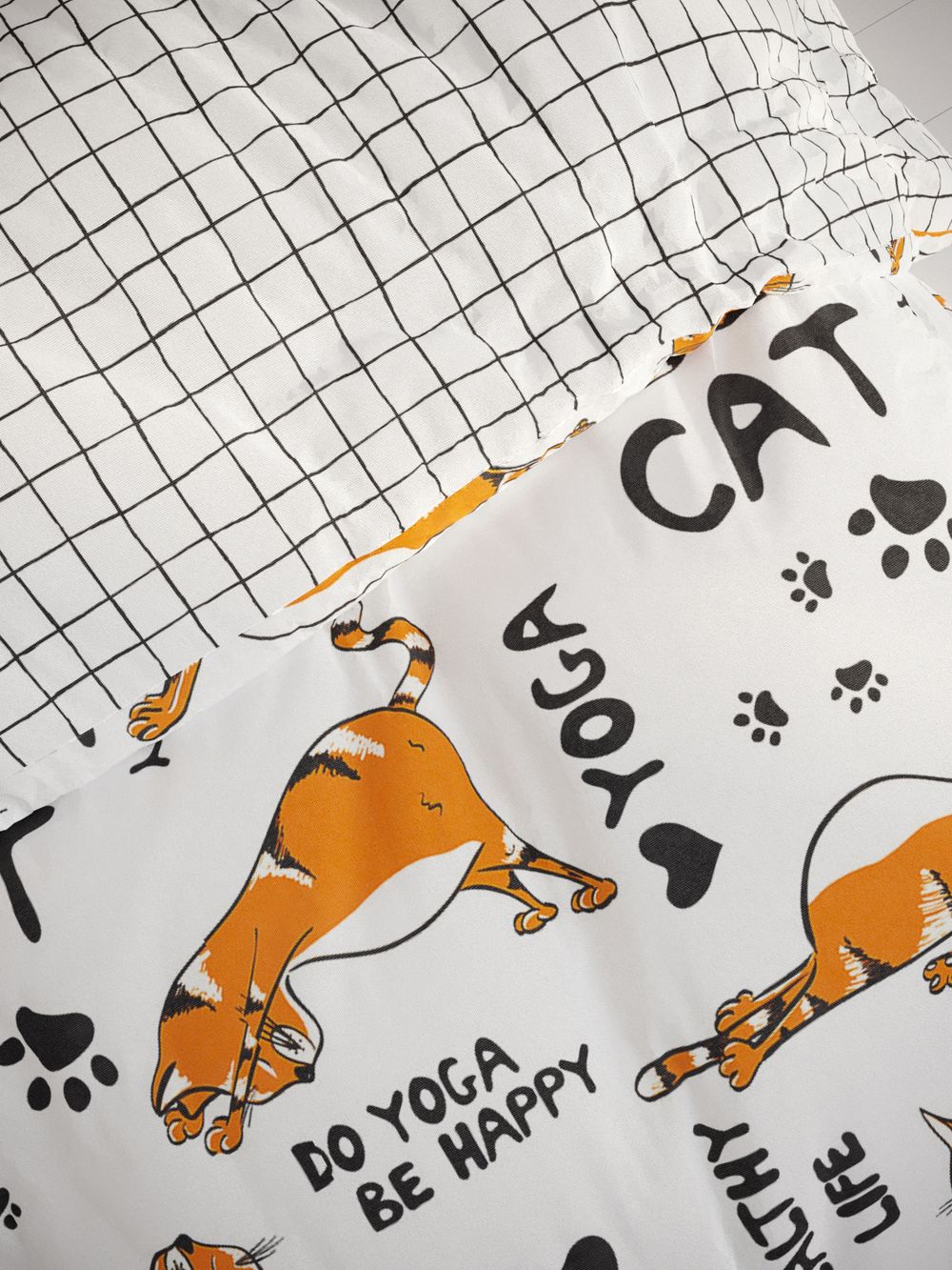 Постельное белье бязь Сказка "Yogacat/Торино" евро  Наволочка 50х70 см 2 шт Простынь на резинке 180x200 см Пододеяльник 200x215 см