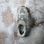 New Balance 2002R • Gray