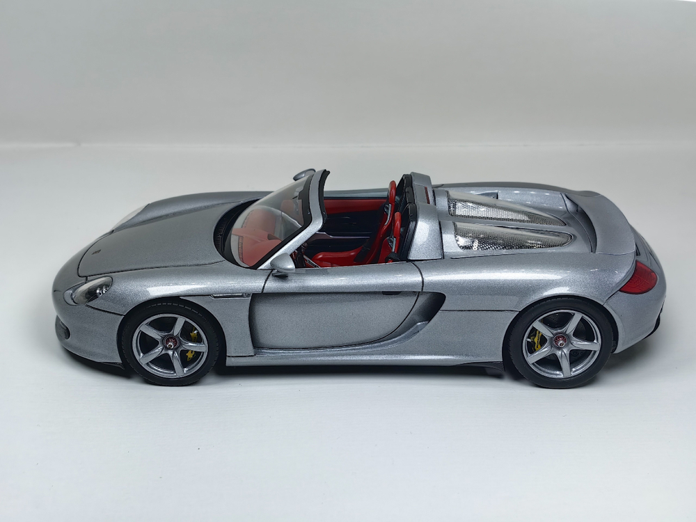 Краска лаковая HobbyLink Mercedes-Benz Crystal Antimon Grey HP-2206