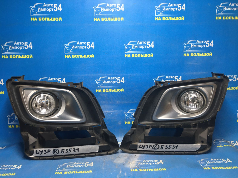 Туманка правая MAZDA MPV 2006-2007
