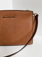 Кожаная сумка Michael Kors