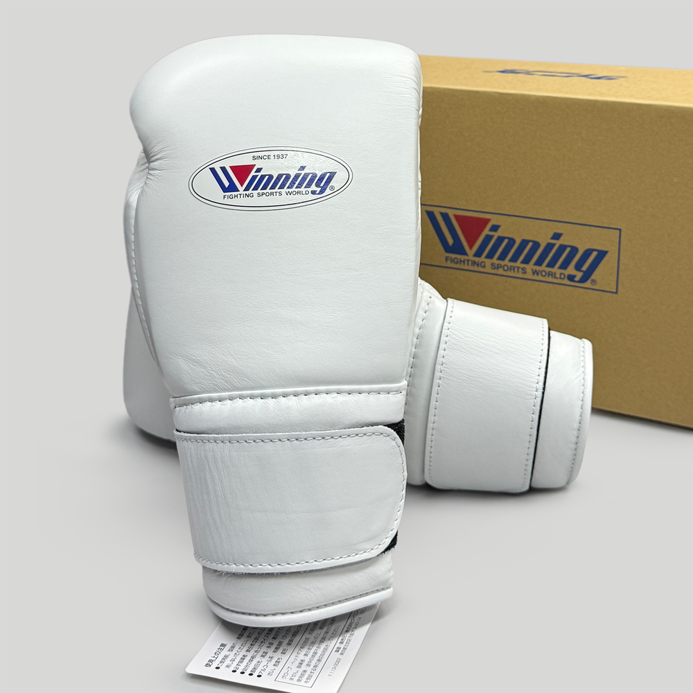 Боксерские перчатки Winning MS-500-B белые