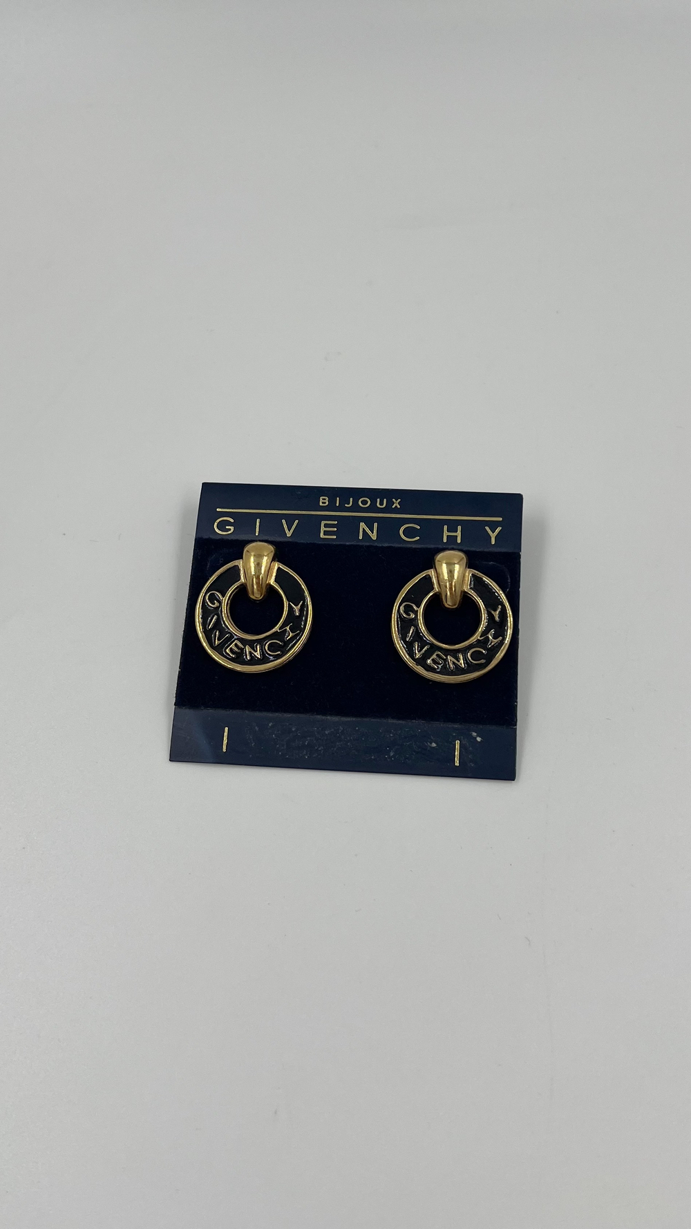 Серьги с чёрной эмалью Givenchy