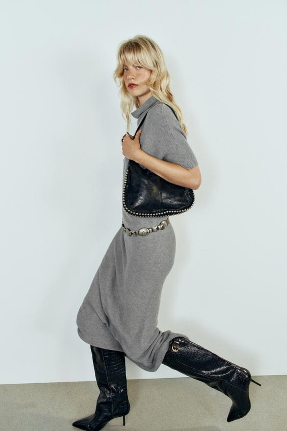 ZARA СУМКА С МЕТАЛЛИЧЕСКИМИ ДЕТАЛЯМИ, ЧЕРНЫЙ