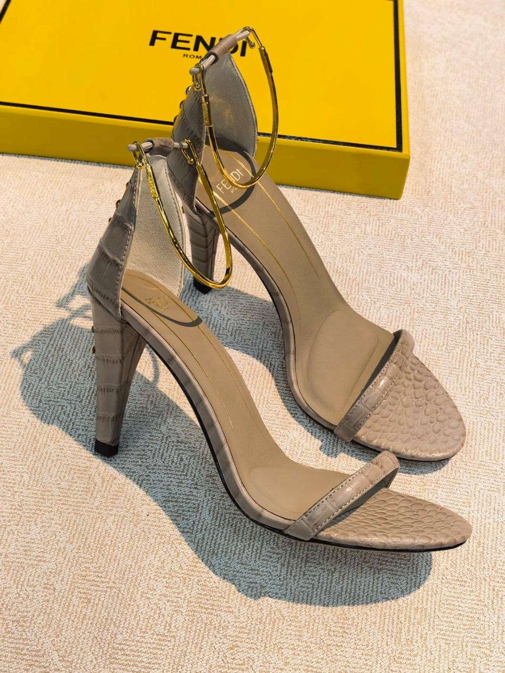 Туфли Fendi