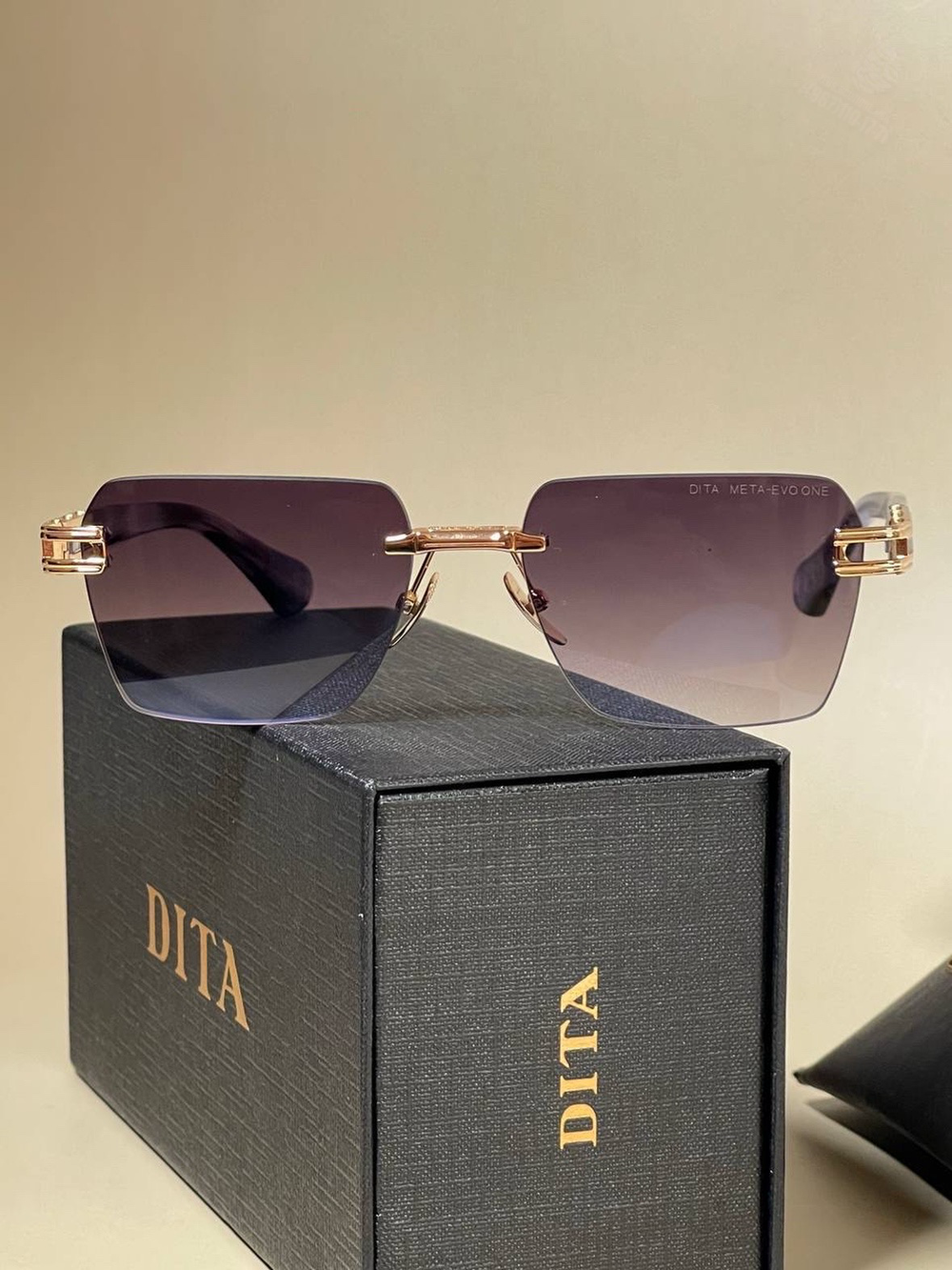 Солнечные очки Dita
