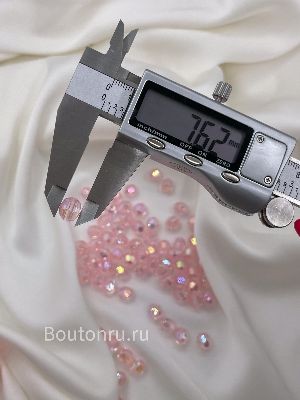 Бусины  акриловые гранёные круглые нежно-розовые 500 грамм (±5гр)