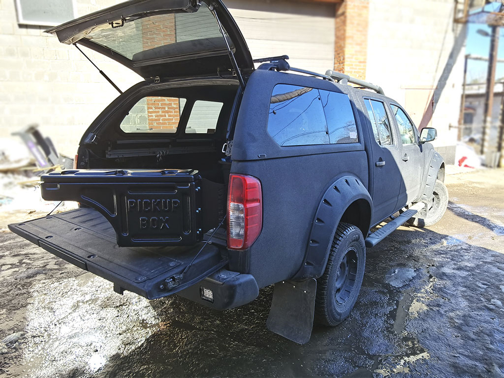 Поворотный бокс в кузов пикапа Navara D40