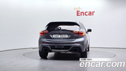 Infiniti Q30 2.0 — 2017