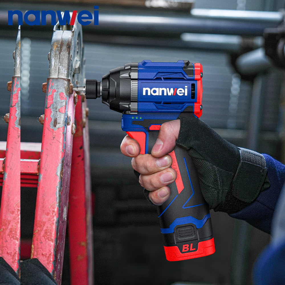 Винтоверт ударный бесщеточный Nanwei NW-S8140, 140 Н·м, 16 В, 2Ah*2
