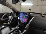 Магнитола для Mitsubishi Pajero Sport 3 2020-2024, Montero Sport (прямоугольный климат, рамка 9) - Teyes CC3-2K монитор 13", QLED+2K, Android 10, Быстрая, 4G SIM-слот, CarPlay