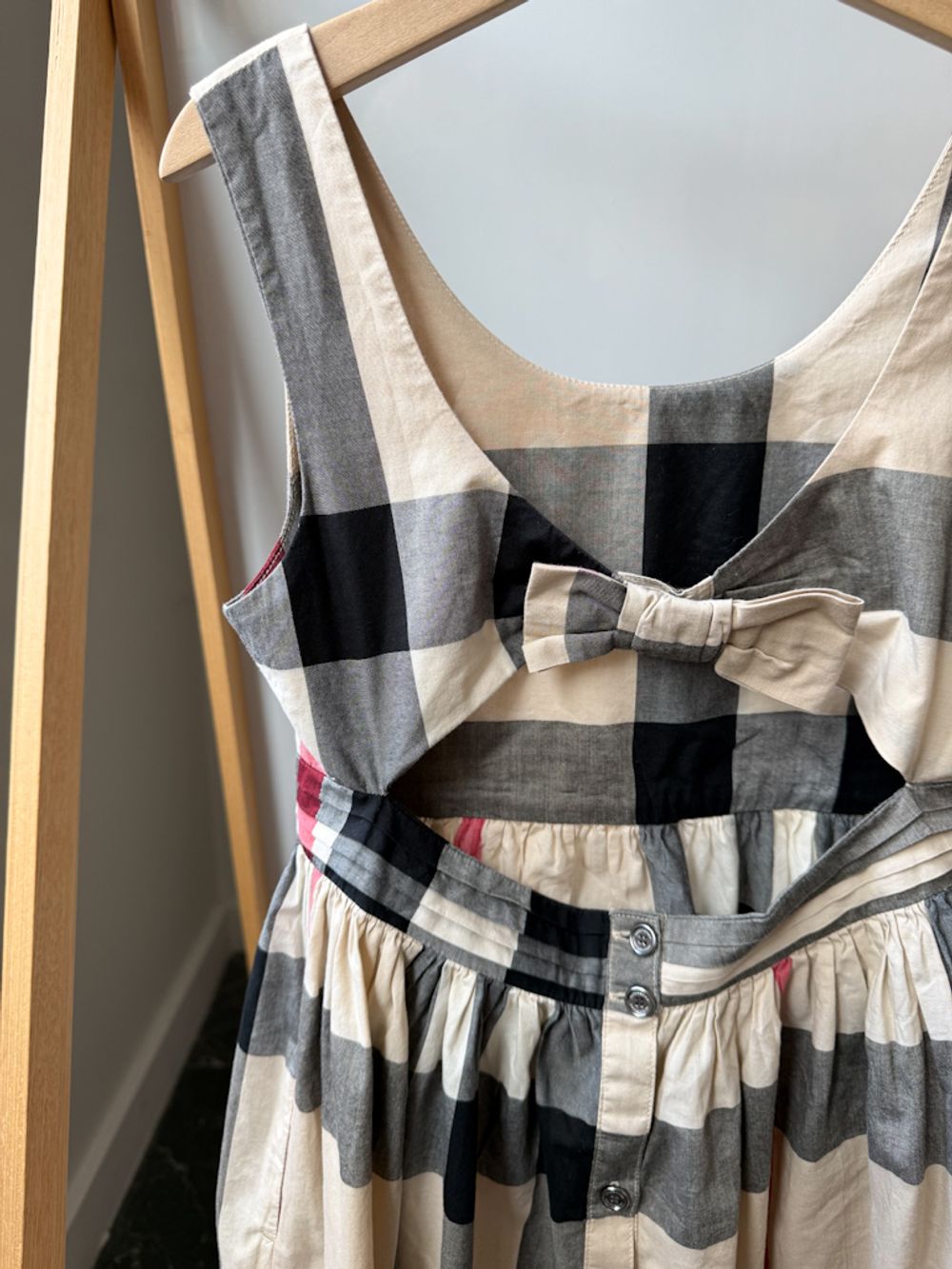 Хлопковое платье Burberry, 128
