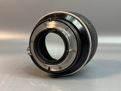 Nikon NIKKOR 85mm f/1.4