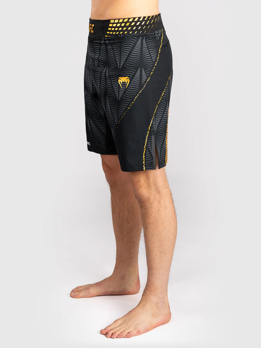 Шорты ММА Venum UFC Zenith Fight Night Long style Black/Gold