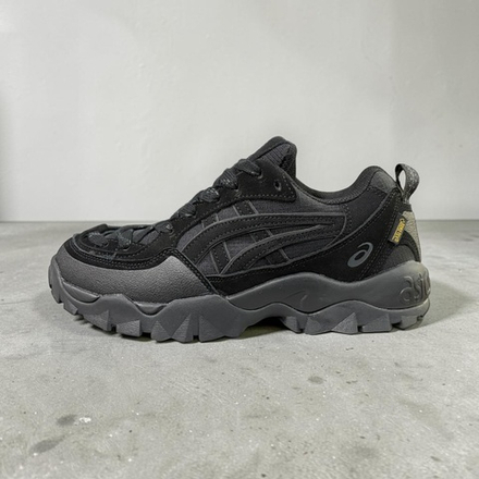 Asics GEL-PICKAX Gore-Tex • Total Black