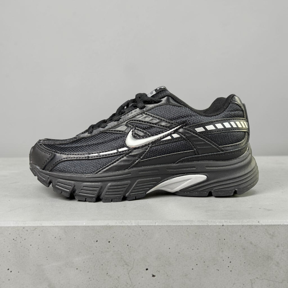 Nike Initiator • Total Black