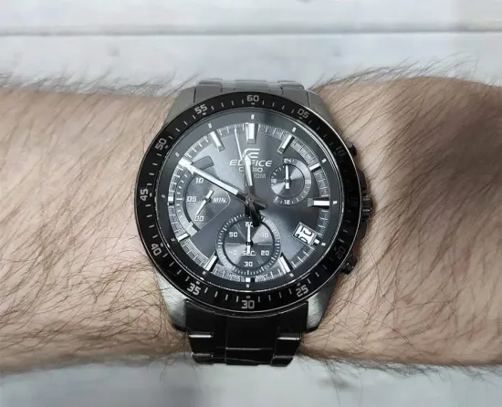 Наручные часы Casio EFV-540DC-1C