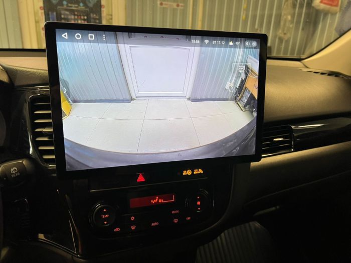 Магнитола для Mitsubishi Outlander 3 2012-2022 (левый руль, рамка 10) - Teyes CC3-2K монитор 13", QLED+2K, Android 10, Быстрая, 4G SIM-слот, CarPlay