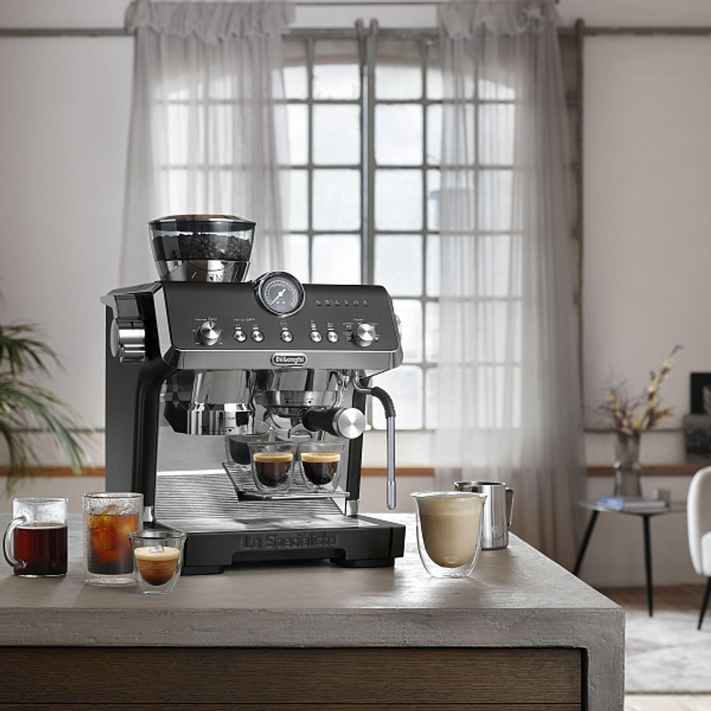 DeLonghi La Specialista Opera EC9555M Black