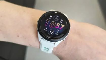 Обзор часов Garmin Forerunner 55