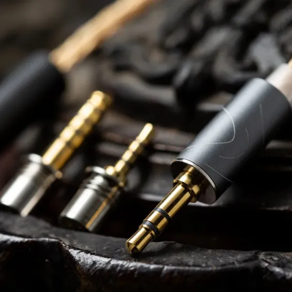 FATfreq Grand Maestro Universal Brown