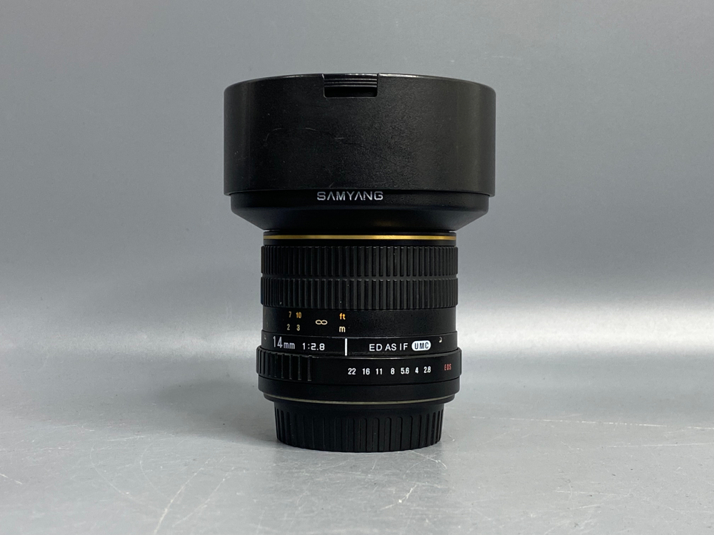 Samyang 14mm 2.8 ED AS IF UMC Canon EF царапины и потертости