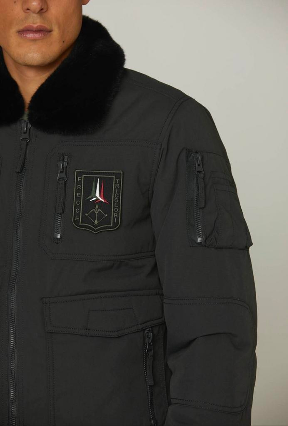 Бомбер муж. AERONAUTICA 2106 хаки нашивки