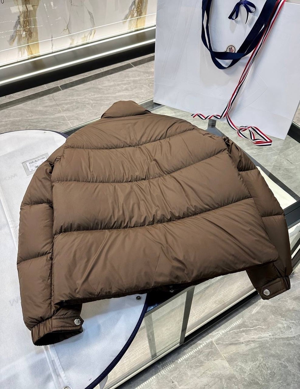 Пуховик Moncler