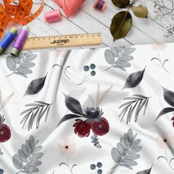 Ткань ниагара бордовые розы с чёрными листьями на белом фоне