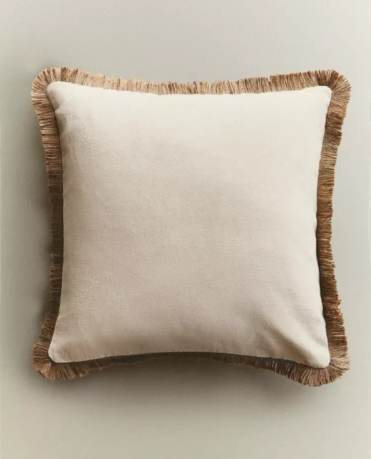 ZARA HOME НАВОЛОЧКА ДЛЯ ДЕКОРАТИВНОЙ ПОДУШКИ С БАХРОМОЙ ИЗ ДЖУТА, СВЕТЛО-БЕЖЕВЫЙ