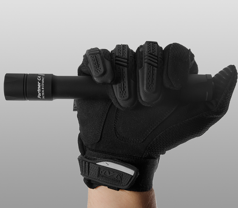 Тактический фонарь Armytek Partner C4