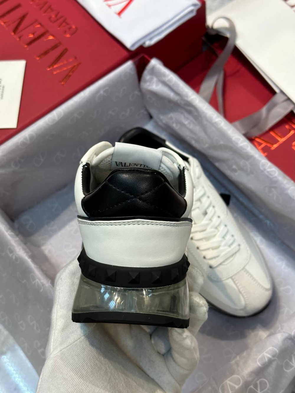 Кроссовки Valentino