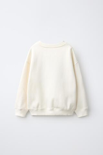 ZARA ТОЛСТОВКА С НАШИВКОЙ НЬЮ-ЙОРК, ЭКРЮ