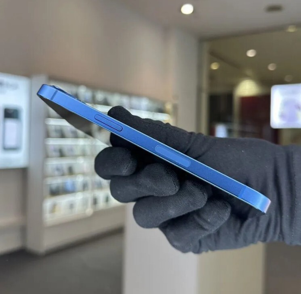 iPhone 13, 256 ГБ б/у