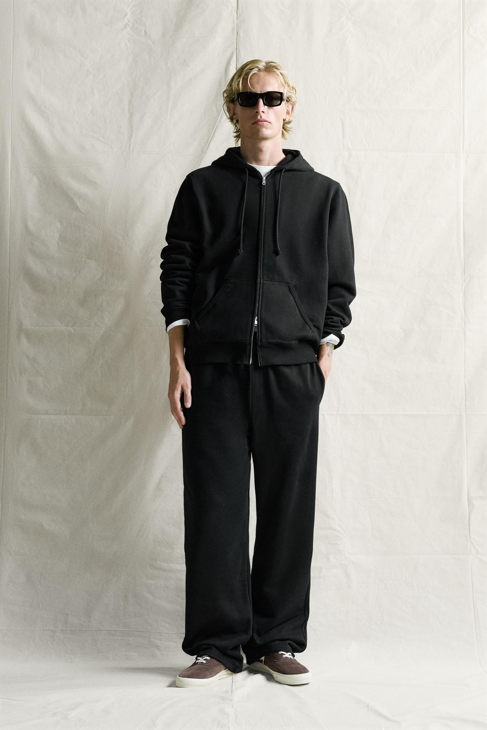ХУДИ REGULAR FIT НА МОЛНИИ — ZARA