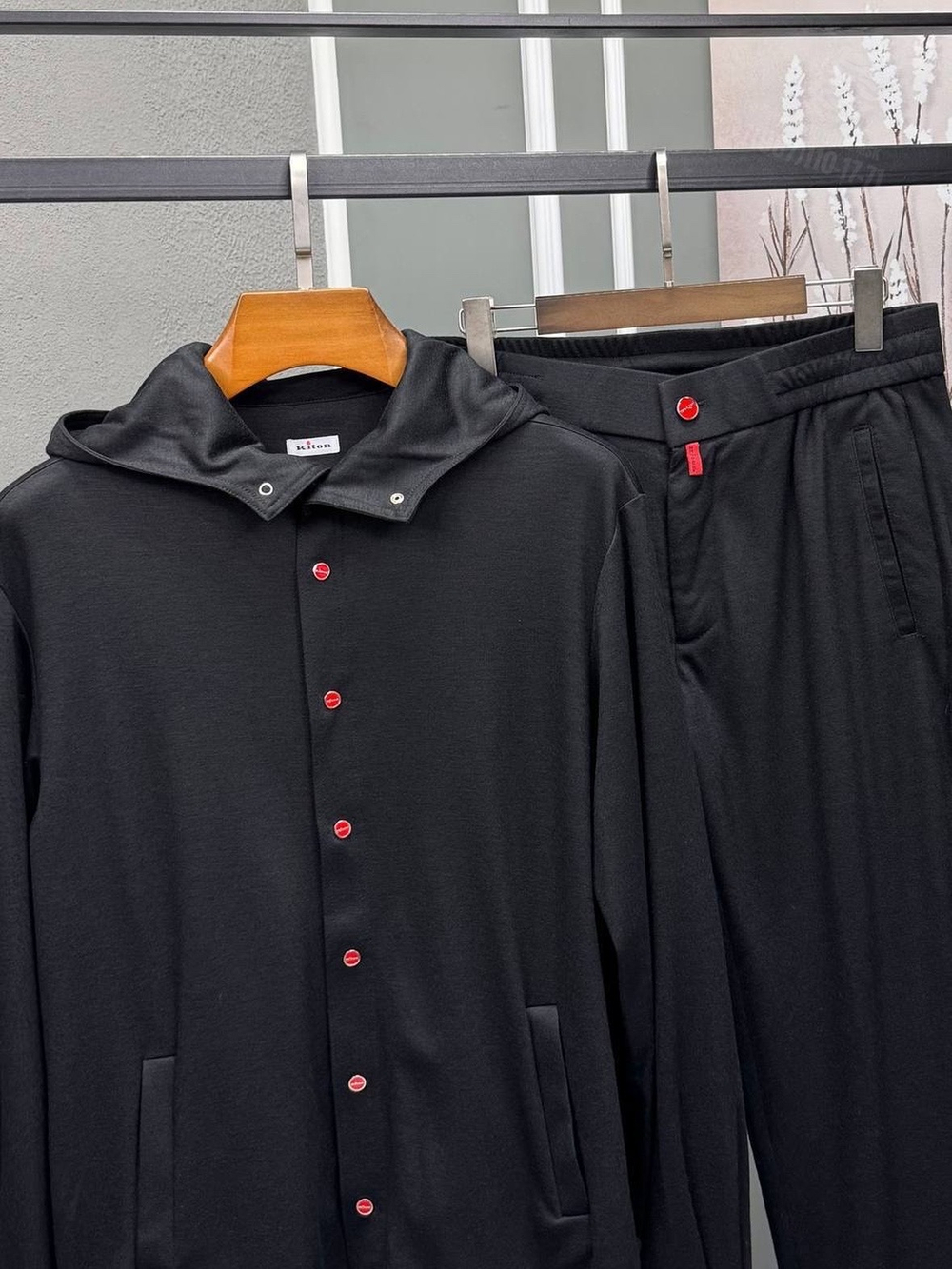 Кашемировый костюм Kiton