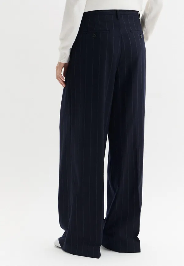 Брюки женские WEEKEND MAX MARA WKDNEBBIE