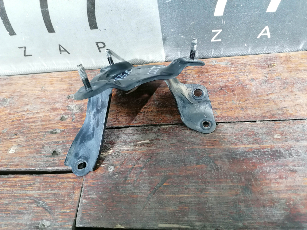 Кронштейн датчика BSM Toyota Land Cruiser 200 15-21 Б/У Оригинал 8816160010