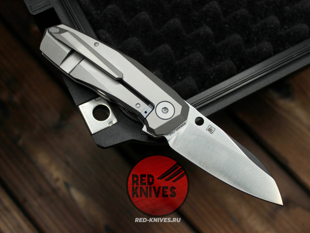 Нож Spyderco Techno 3 - титановая рукоять с сухарем