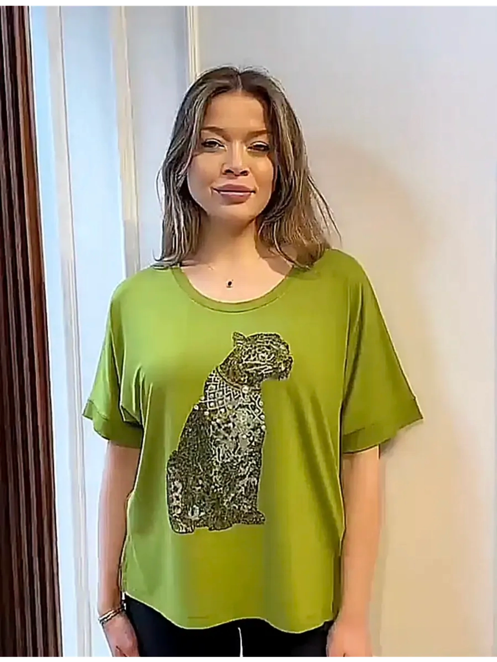 Футболка оверсайз со стразами