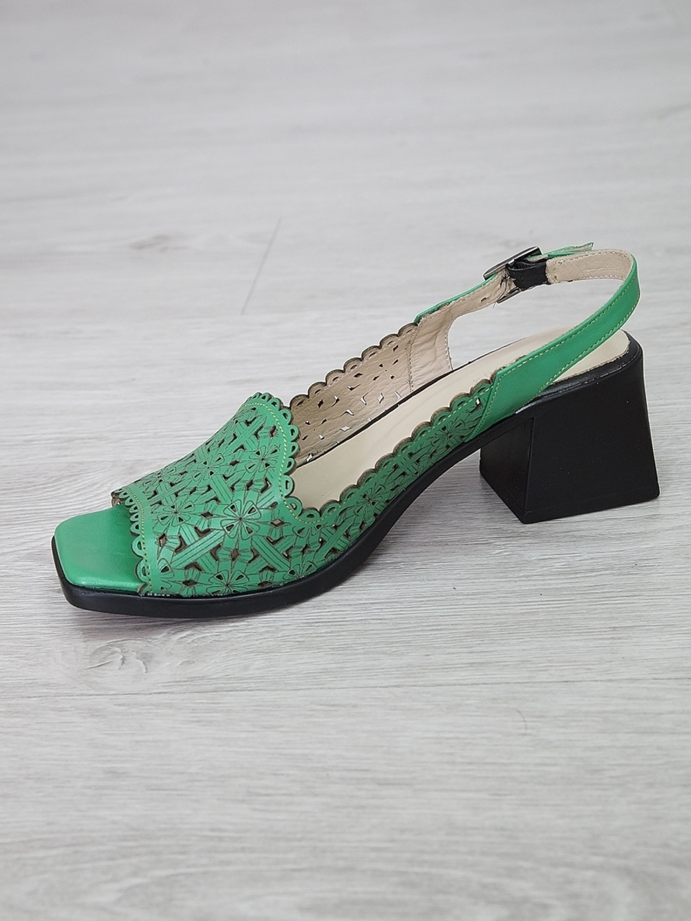 Босоножки женские MULTI MODA 5257-108