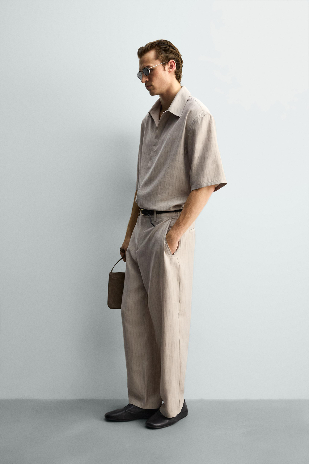 РУБАШКА RELAXED FIT ИЗ СТРУЯЩЕЙСЯ ТКАНИ — ZARA · 4364/653